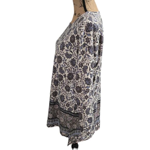J. Jill Black, White, and Blue Floral Tunic Length‎ Shirt Size Small - Picture 2 of 5
